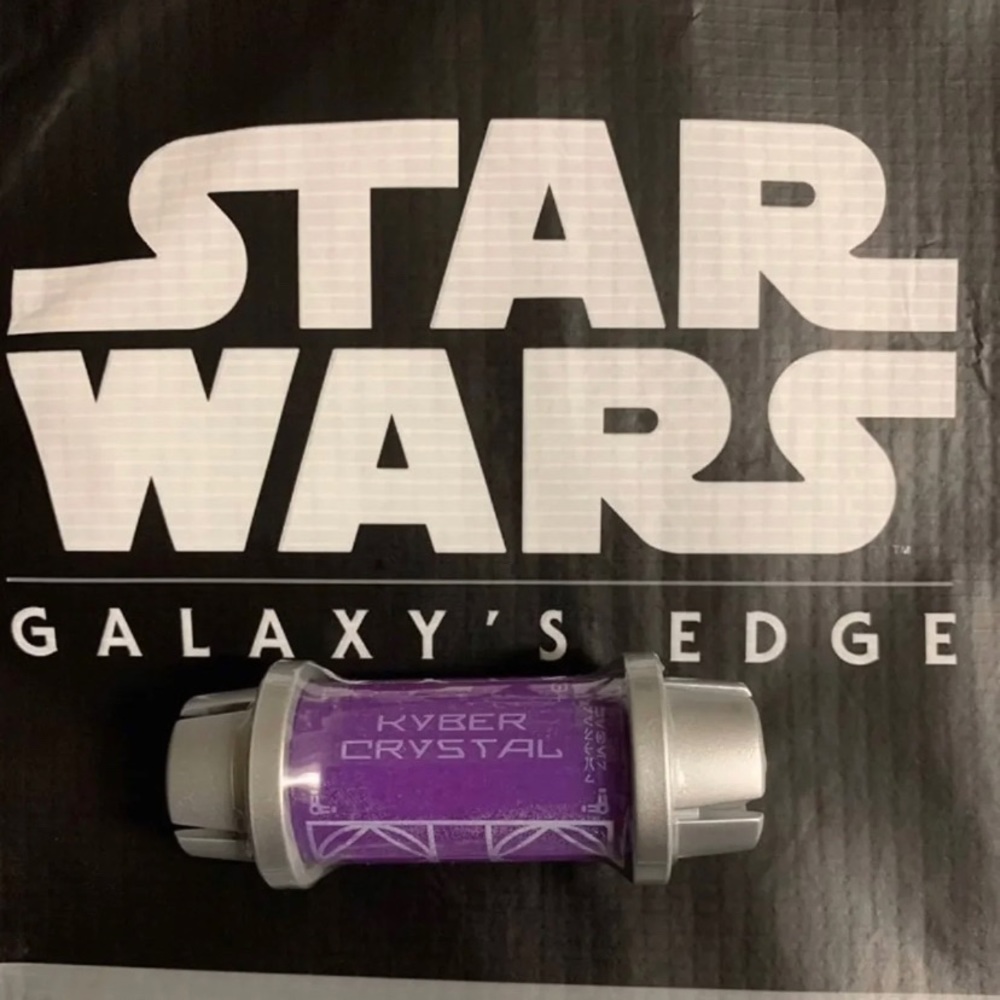 Star Wars Galaxy's Edge Violet Kyber Crystal - Picture 2 of 2